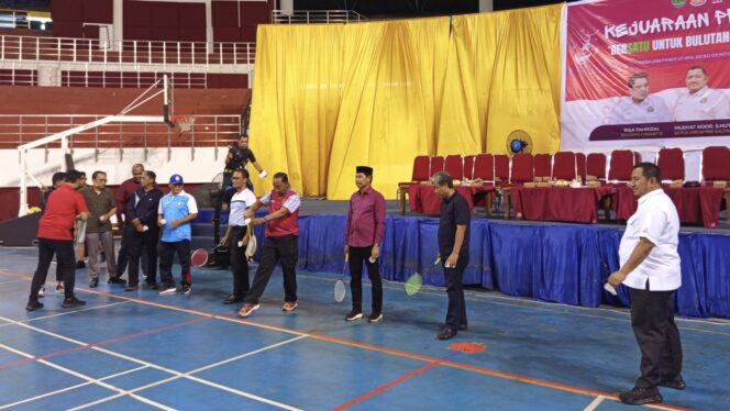 
					Foto: Kejuaraan Provinsi (Kejurprov) yang diselenggarakan oleh Persatuan Bulu Tangkis Seluruh Indonesia (PBSI) Kaltim. (DOK. CahayaBorneo.com)