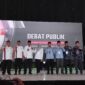 Mudyat Noor-Abdul Waris Muin, Andi Harahap-Dayang Donna Faroek, Desmon Hariman Sormin-Naspi Arsyad, dan Hamdam-Ahmad Basir, pada saat debat Publik di Dome Andan Oko, di Kelurahan Nipah nipah pada malam hari, Kamis (31/10/2024). (DOK: CahayaBorneo/AJI)