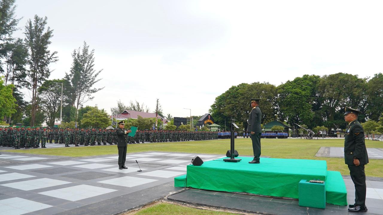 Upacara Peringatan Hari Pahlawan di Lapangan Upacara Makodam VI/Mulawarman, pada Minggu (10/11/2024). (Dok. Istimewa)