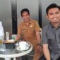 Anggota Dewan Perwakilan Rakyat Daerah (DPRD) Kabupaten Penajam Paser Utara yang juga menjabat sebagai anggota Badan Kehormatan (BK), Bijak Ilhamdani, pada saat kegiatan Podcash di Cafe Buen Penajam (Dok : CahayaBorneo/AJI)