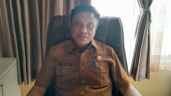 
					Kepala Disdikpora PPU, Andi Singkerru, pada saat wawancara di kantornya (Dok : CahayaBorneo/AJI)