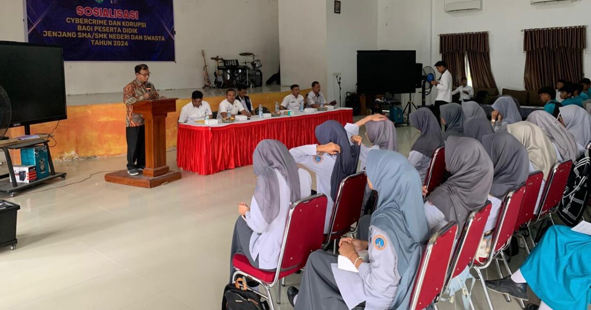 Polres PPU Gelar Sosialisasi Cybercrime dan Anti Korupsi, Siswa Antusias