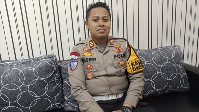 
					Kasatlantas Polres PPU, AKP Rhondy Hermawan, pada saat ditemui dikantornya.(Dok: CahayaBorneo/AJI)
