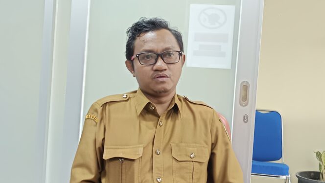 
					Rumah Sakit Umum Daerah (RSUD) Ratu Aji Putri Botung atau Direktur RSUD RAPB PPU, dr. Lukasiwan Eddy Saputro, pada saat ditemui di Rumah Sakit Umum Daerah (RSUD) Ratu Aji Putri Botung (RAPB) Penajam Paser Utara. (PPU) (Dok : CahayaBorneo/AJI)