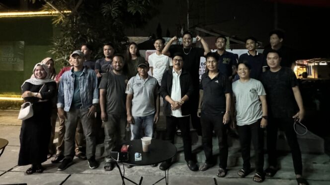 
					Anggota Dewan Perwakilan Rakyat Daerah (DPRD) Kalimantan Timur (Kaltim), Bahrudin Muin pada saat Reses di Cafe Buen. (Dok: CahayaBorneo/AJI)