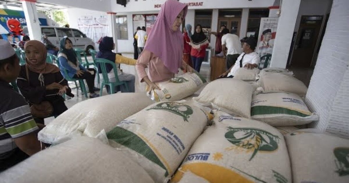 Banjir Melanda, Distribusi Cadangan Beras PPU Dinilai Lamban