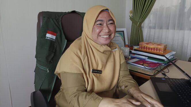
					Kepala Bidang Kesehatan Masyarakat Dinkes PPU, Ariyani, pada saat ditemui di kantornya (Dok : CahayaBorneo/AJI)