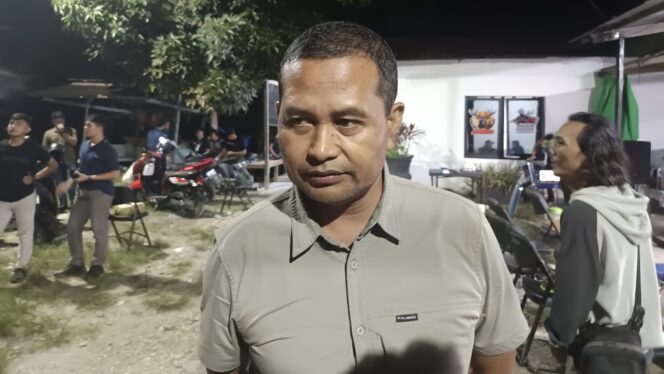 
					Foto : Kasat Reskrim Polres PPU, AKP Dian Kusnawan SH MH, pada saat pertemuan di pos Jatanras Polres PPU (Dok CahayaBorneo/AJI)