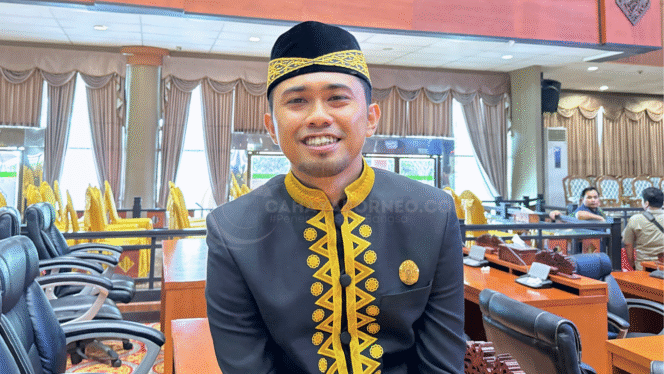 
					Foto: Anggota DPRD PPU, Bijak Ilhamdani pada saat ditemui di Gedung paripurna DPRD PPU (Dok : CahayaBorneo/AJI)