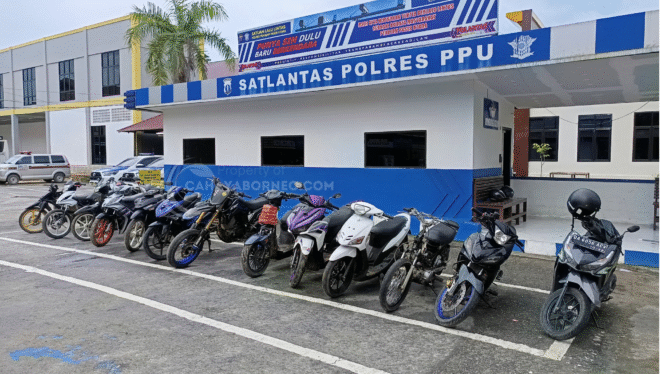 
					Foto: motor motor yang telah diamankan oleh Polres PPU (Dok : CahayaBorneo/AJI)