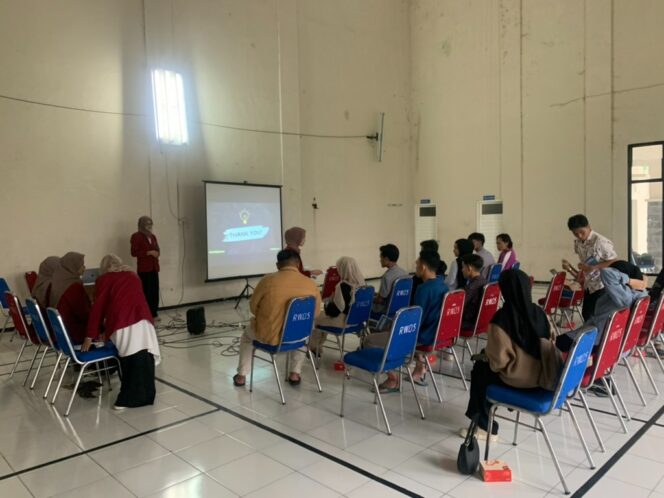 
					Suasana saat di kelas perkuliahan (Dok. Pribadi Uyok)