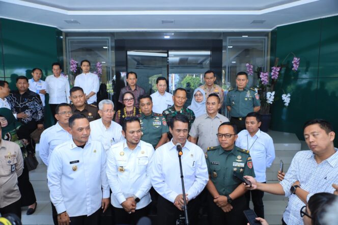 
					foto: Rapat Koordinasi Percepatan Swasembada Pangan 