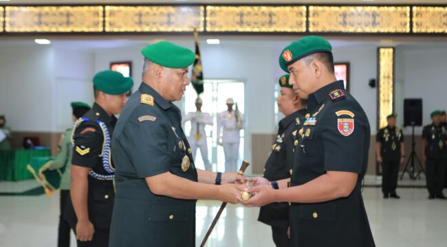 Foto: Sertijab dan Tradisi Penerimaan-Pelepasan Warga (Dok. Pendam VI/Mlw)