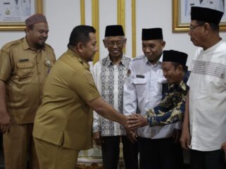 foto : Mudyat Noor menerima kunjungan kerja  jajaran MUI Kaltim dan MUI PPU ( Dok.HumasPPU)