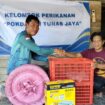 Foto: Serah terima bantuan Polres PPU ke POKDAKAN TUNAS JAYA (Dok. Istimewa)