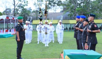Foto: Mayjen TNI Rudy Rachmat Nugraha, memimpin langsung nSertijab dan Tradisi Penerimaan-Pelepasan Warga (Dok. Pendam VI/Mlw)