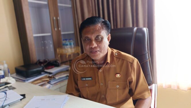 
					foto : Kepala Disdikpora PPU, Andi Singkerru, (Dok : CahayaBorneo/AJI)