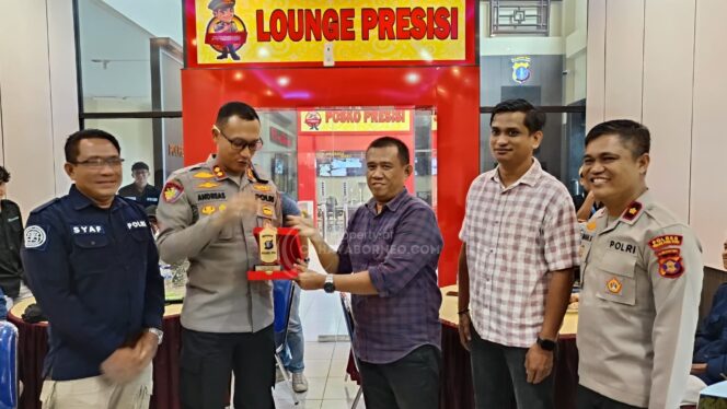 
					foto : silahturahmi bersama Polres PPU bersama insan pres (Dok : CahayaBorneo/AJI)