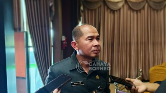 
					Foto : Kepala Dinas (Kadis) Badan Keuangan dan Aset Daerah (BKAD), Muhajir, (Dok : CahayaBorneo/AJI)