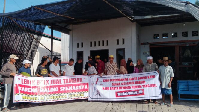 
					Foto: Seruan keresahan masyarakat Babulu Laut (Dok: CahayaBorneo/AJI)