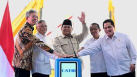 Foto: Presiden Prabowo saat meresmikan dimulainya pembangunan ekosistem industri baterai kendaraan listrik terintegrasi (Dok. instagram/@prabowo)