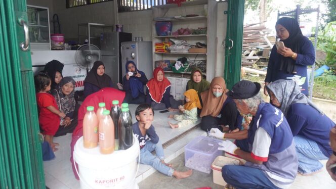 
					Foto: Pelatihan Budidaya Maggot di Gang Kamarema  (Dok. PEP)