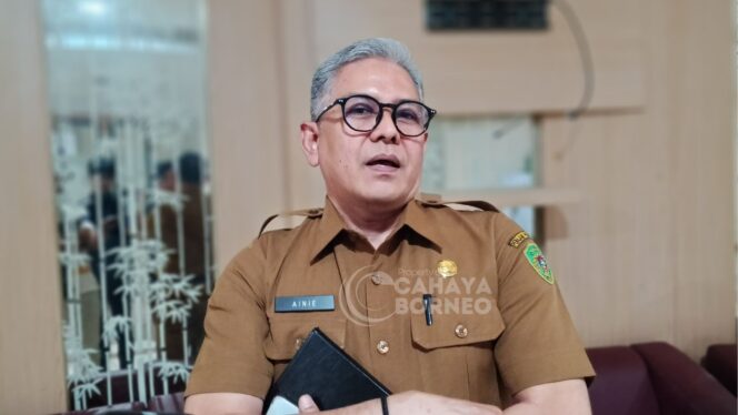 
					Foto : Plt Kepala BKPSDM PPU, Ainie, (Dok : CahayaBorneo/AJI)
