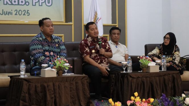 
					Foto: Bupati PPU, Mudyat Noor saat menghadiri FGD (Dok. Humas PPU)