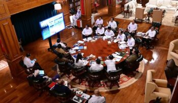 Foto: Rapat terbatas di kediaman pribadi Presiden Prabowo (Dok. instagram/@sekretariat.kabinet)