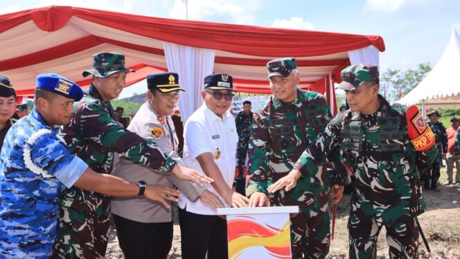 
					foto: penutupan TMDD (Dok. Pendam VI/Mlw)