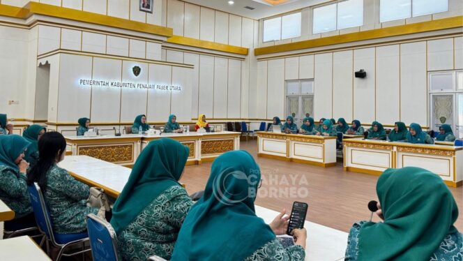 
					foto : Rapat kerja TP PKK PPU yang dilaksanakan di Kantor Pemkab PPU, Kamis (5/6/2025) (Dok : CahayaBorneo/DMS)