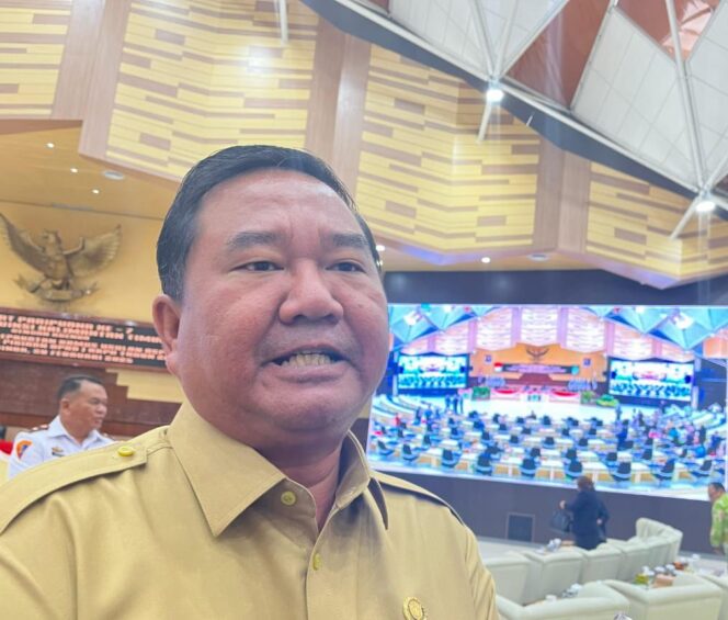 
					Foto: Wakil Ketua DPRD Kalimantan Timur, Ekti Imanuel  (Dok: CahayaBorneo/QLA)