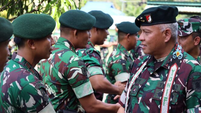 
					Foto: Kunjungan kerja Pangdam VI/Mlw Mayjen TNI Rudi Rachmat Nugraha (Dok. Istimewa)