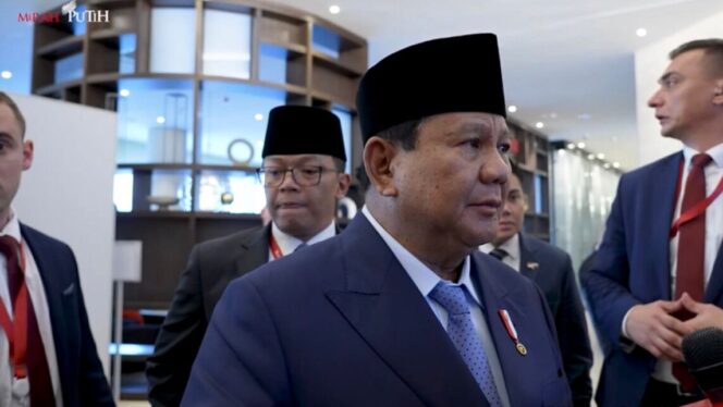 
					Foto: Tangkapan layar video Presiden Prabowo usai hadiri SPIEF’25 (Dok. youtube/@SekretariatPresiden)