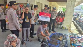 Foto: Polres PPU saat melaksanakan kegiatan patroli dialogis dan himbauan kamtibmas kepada masyarakat (Dok. Polres PPU)