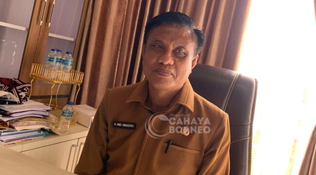 Foto : Kepala Disdikpora PPU, Andi Singkerru, (Dok : CahayaBorneo/DMS)