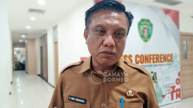 
					Foto: Kadis Disdikpora PPU, Andi Singkerru (Dok: CahayaBorneo/AJI)