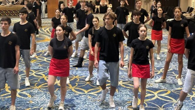 
					Foto: Workshop tari tradisional yang menampilkan Tari Jepen, salah satu seni budaya khas Kalimantan Timur, digelar meriah di Swiss-Belhotel Samarinda pada Minggu, 27 Juli 2025 (Dok. Instagram/@dinaspariwisatakaltim)
