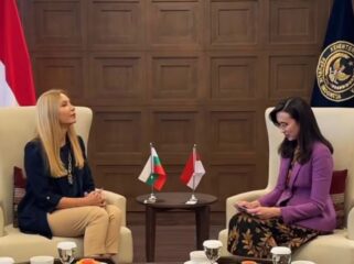 Foto: Tangkapan layar saat Menteri Pariwisata Republik Indonesia, Widiyanti Putri, menerima kunjungan kehormatan Duta Besar Republik Bulgaria untuk Indonesia, Dr. Tanya Dimitrova (Dok. Instagram/@widi.wardhana)