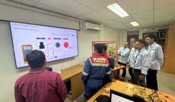 Foto: Kegiatan program Tanggung Jawab Sosial dan Lingkungan (TJSL) atau CSR perusahaan berupa program PHKT Mengajar (Dok. PHKT)