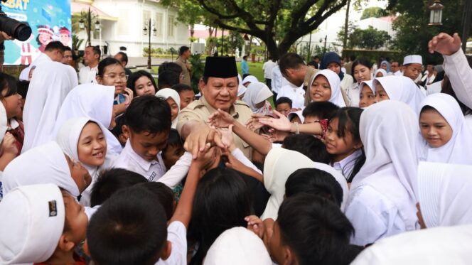 
					Foto: Presiden Prabowo dengan program Sekolah Rakyat (Dok. Istimewa)