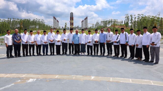 
					Foto: pertemuan antara PWNU Kaltim dan Otorita IKN (Dok. Humas OIKN)