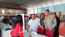 Foto : Bupati PPU Mudyat Noor saat menghadiri acara job fair 2025, (Dok : CahayaBorneo/AJI)



