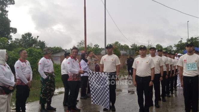
					Foto: Kegiatan lomba gerak jalan, yang dilaksanakan oleh Disdikpora PPU (Dok: CahayaBorneo/AJI)