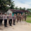 Foto: Kegiatan pengamanan Polsek Babulu, bersama dengan Satpol-PP dan TNI (Dok: CahayaBorneo/AJI)