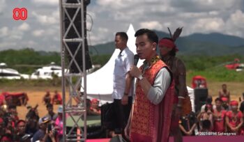 Foto: Wakil Presiden Republik Indonesia, Gibran Rakabuming Raka saat memenuhi undangan dari Ketua Tariu Borneo Bangkule Rajakng (TBBR) (Dok. BPMI Satwapres)