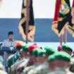 Foto: Presiden Prabowo Subianto memimpin Upacara Gelar Pasukan Operasional dan Kehormatan Militer (Dok. Instagram/@presidenrepublikindonesia)