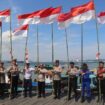 Foto: pemasangan 200 bendera merah putih di kawasan Pelabuhan Kelotok dan Pelabuhan Speedboat Kelurahan Penajam (Dok. Polres PPU)