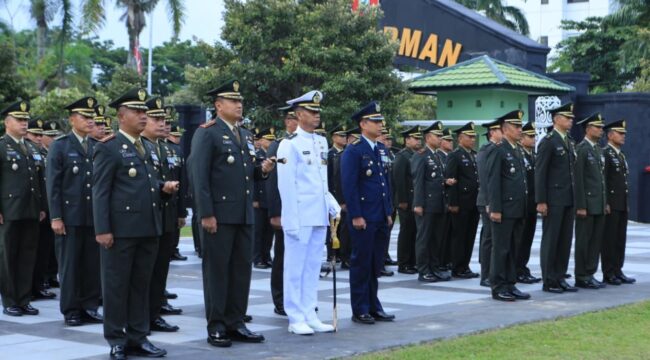 Foto: Upacara Peringatan Hari Ulang Tahun ke-80 Kemerdekaan Republik Indonesia tahun 2025 di Lapangan Upacara Makodam VI/Mulawarman, Balikpapan (Dok. Pendam VI/Mlw)