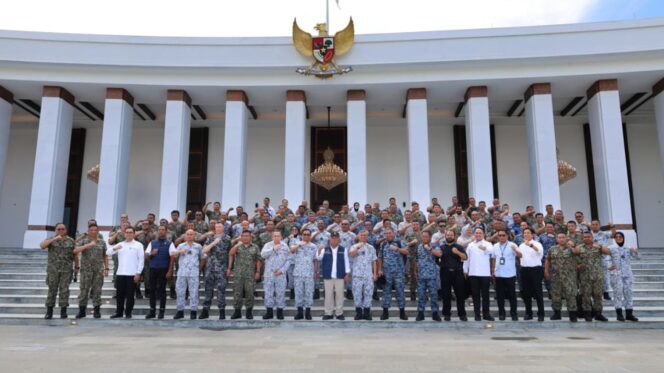 
					Foto: Kepala Otorita Ibu Kota Nusantara (IKN), Basuki Hadimuljono, menerima kunjungan resmi Delegasi Malaysian Armed Forces Defence College atau Maktab Pertahanan Angkatan Tentera Malaysia (MPATM) (Dok. Humas OIKN)